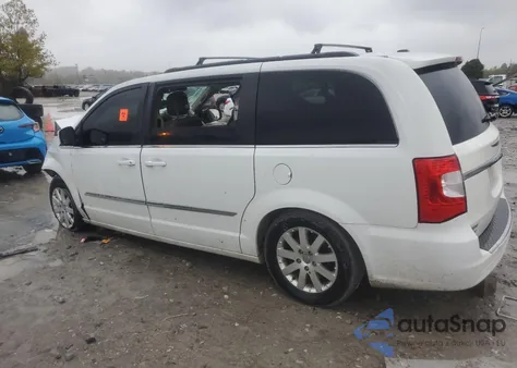 2015 Chrysler Town & Country Touring z USA, uszkodzony, nr VIN 2C4RC1BG6FR706533